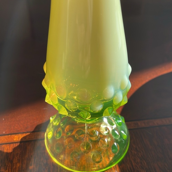 Fenton topaz hobnail 8 inch bud vase - Picture 5 of 8